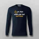 I am Just here for the Samosas Funny Hindi Desi T-shirt For Men