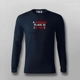 A woman's place is in tech T-Shirt For Men