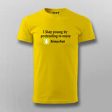I Stay Young By Pretending To Enjoy Snapchat Funny T-shirt For Men