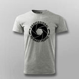 Professional To Shoot People – Candid Men’s T-Shirt