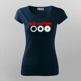 Lens Size Matters: Bold Women's Photographer Tee