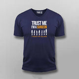 TRUST ME I AM A SURGEON I KNOW MY BLADE T-shirt For Men