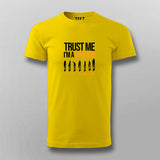 TRUST ME I AM A SURGEON I KNOW MY BLADE T-shirt For Men Online India